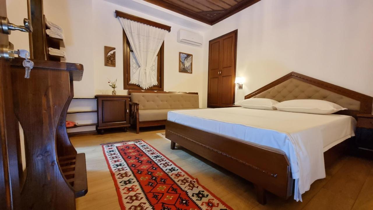 Master Hotel Берат Екстериор снимка